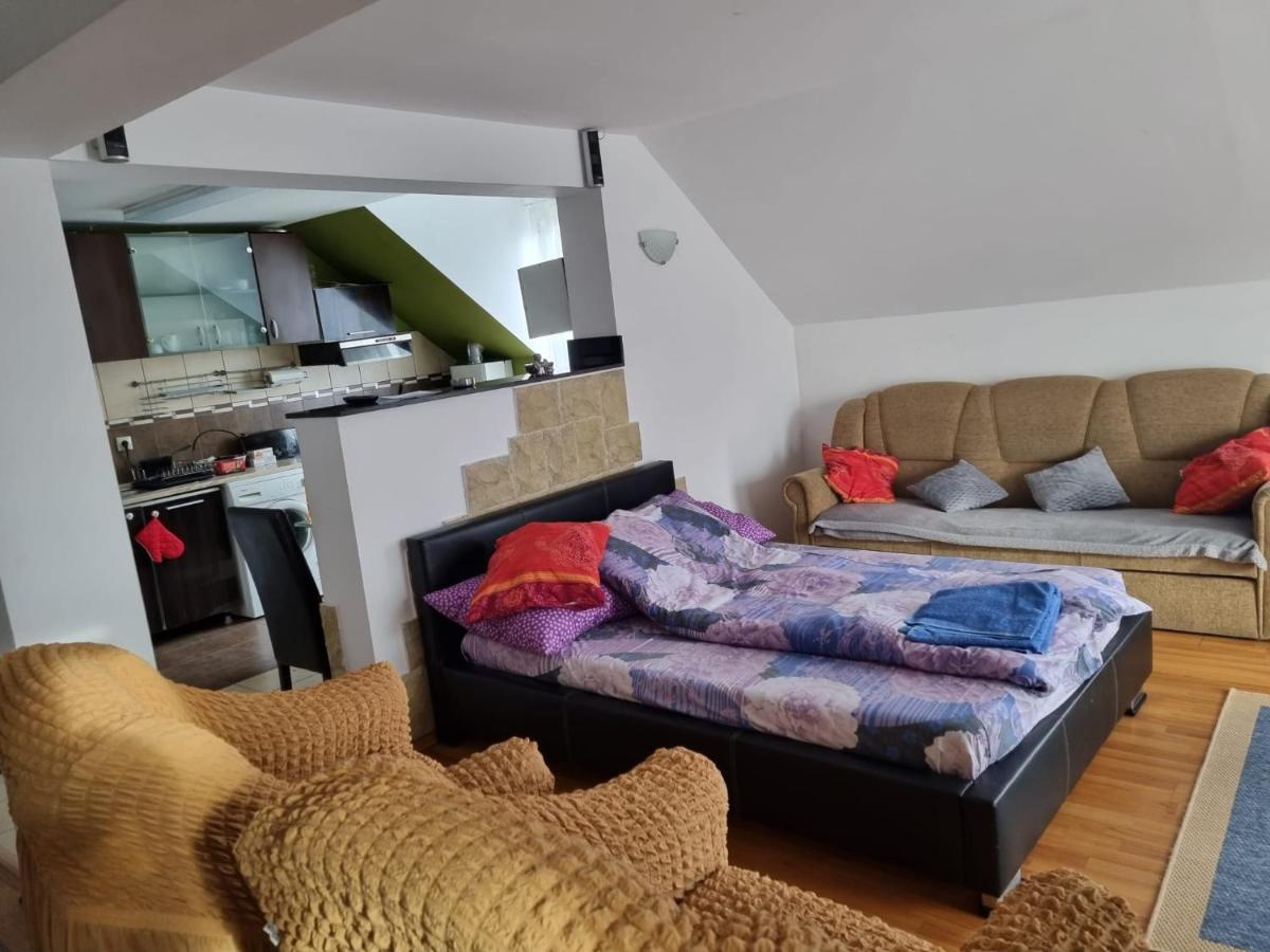Penthouse Apartament 2 Floors, 2 Bedroom , 2 Bath, 120 Sqm , Inside Yard Parking Cluj-Napoca Exterior photo