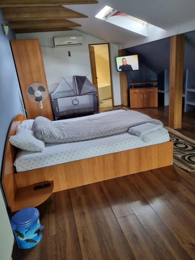 Penthouse Apartament 2 Floors, 2 Bedroom , 2 Bath, 120 Sqm , Inside Yard Parking Cluj-Napoca Exterior photo